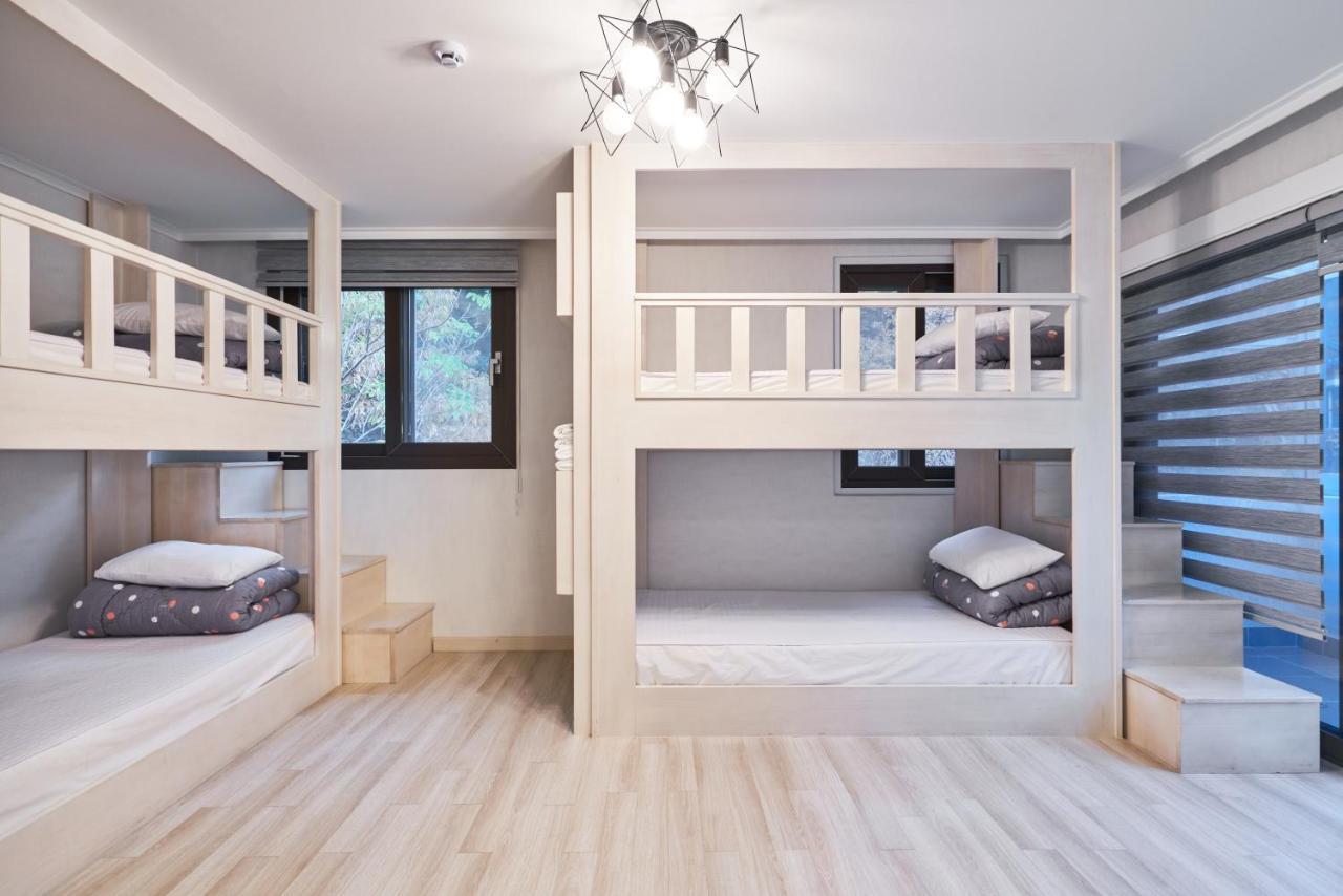 Everlast Guesthouse Йонгин Екстериор снимка