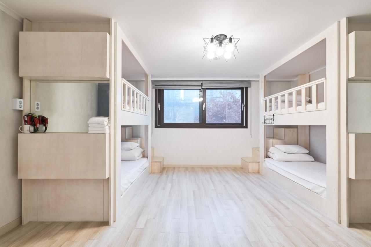 Everlast Guesthouse Йонгин Екстериор снимка