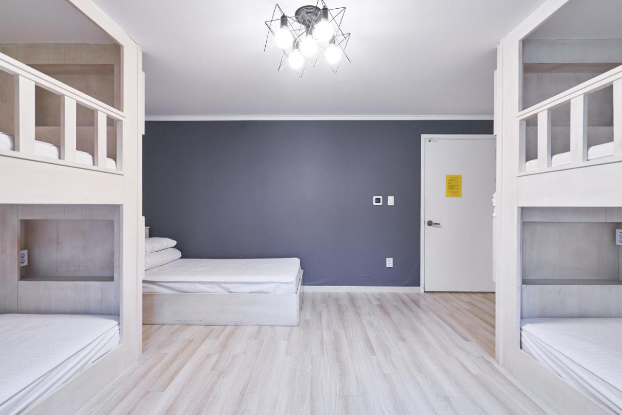 Everlast Guesthouse Йонгин Стая снимка