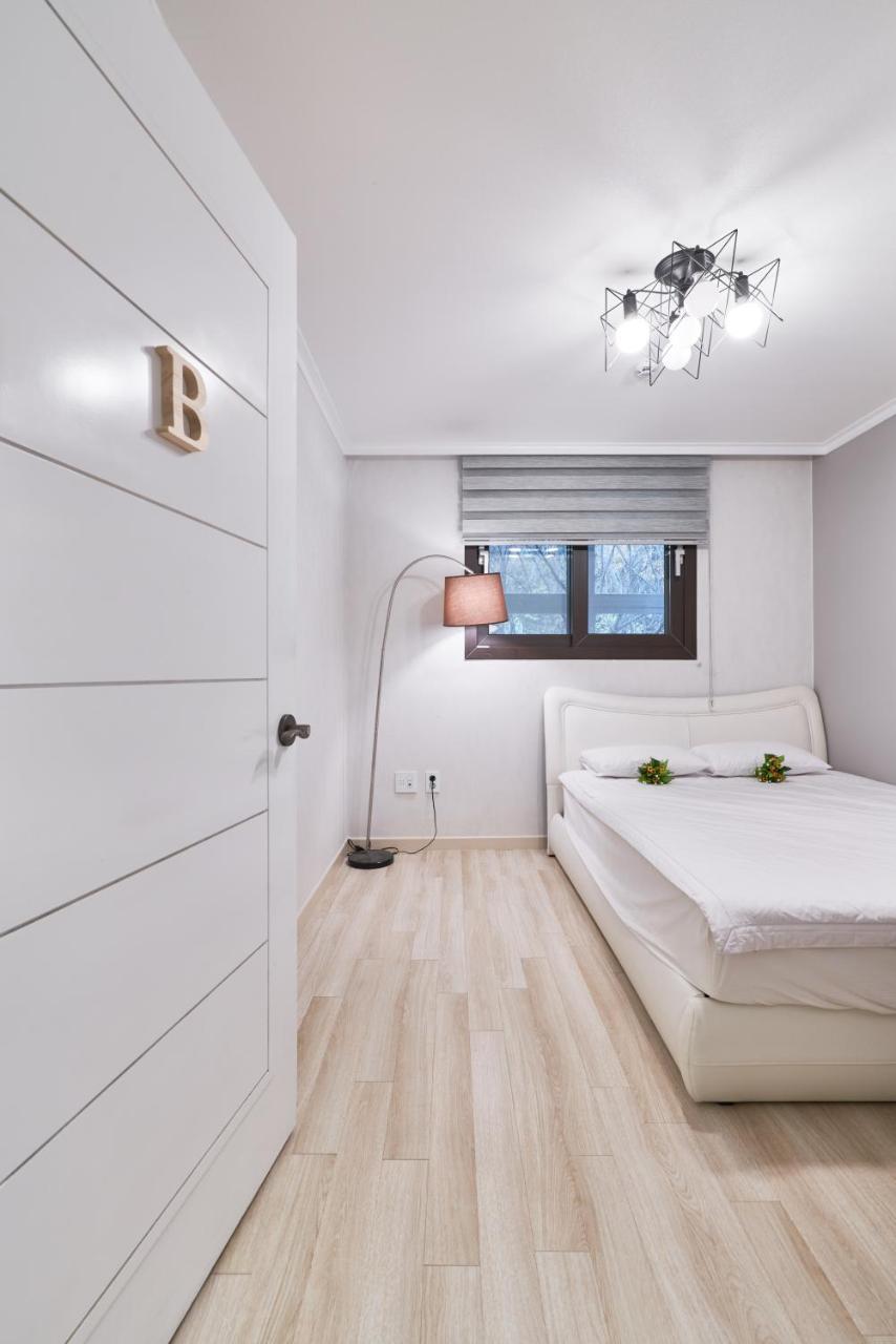 Everlast Guesthouse Йонгин Екстериор снимка