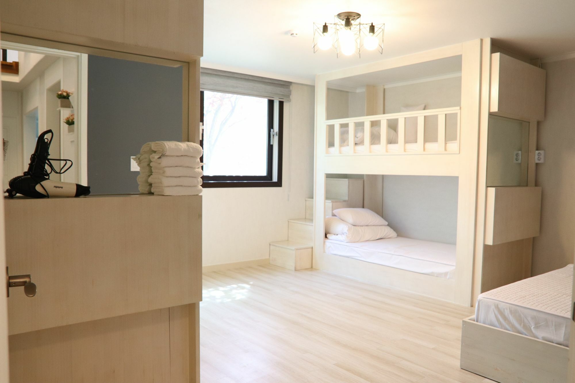 Everlast Guesthouse Йонгин Екстериор снимка