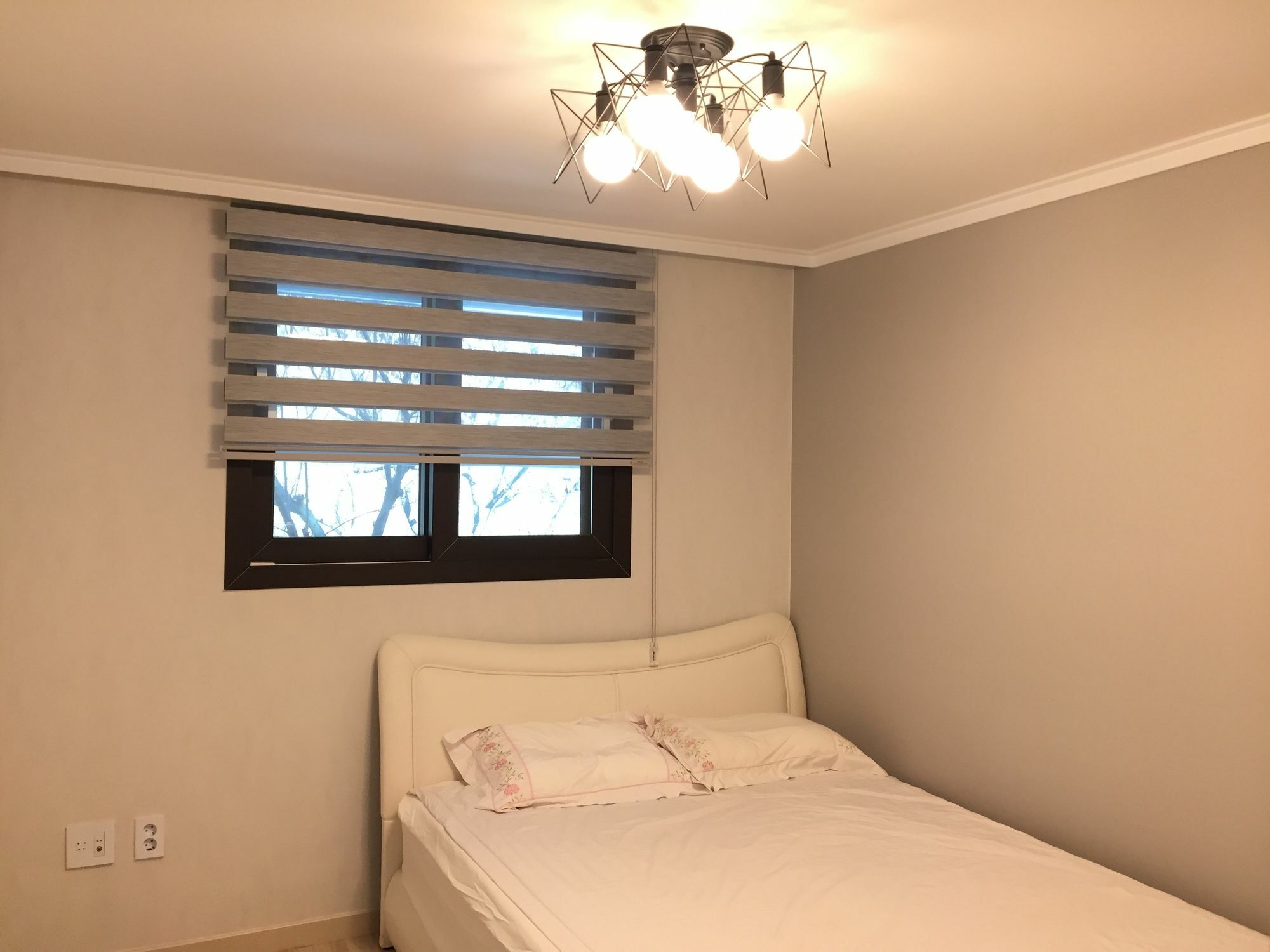 Everlast Guesthouse Йонгин Екстериор снимка
